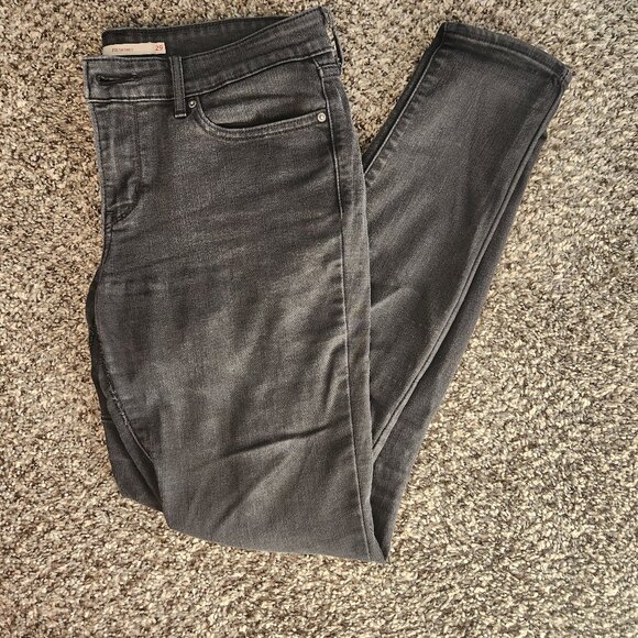 Levi Skinny Jeans - Picture 1 of 4